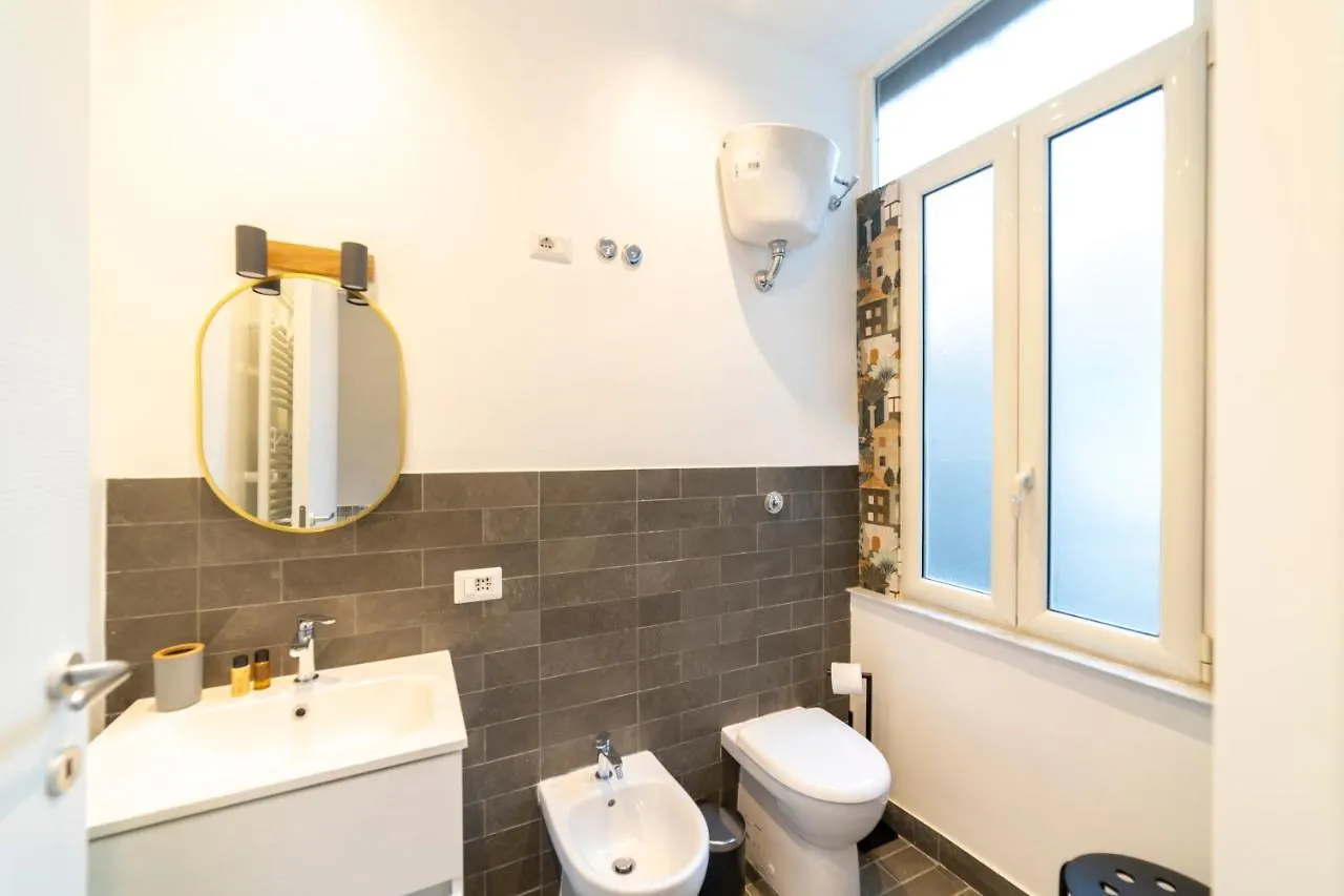 Il Vicoletto Maiorani 39 Apartman Nápoly 0*,